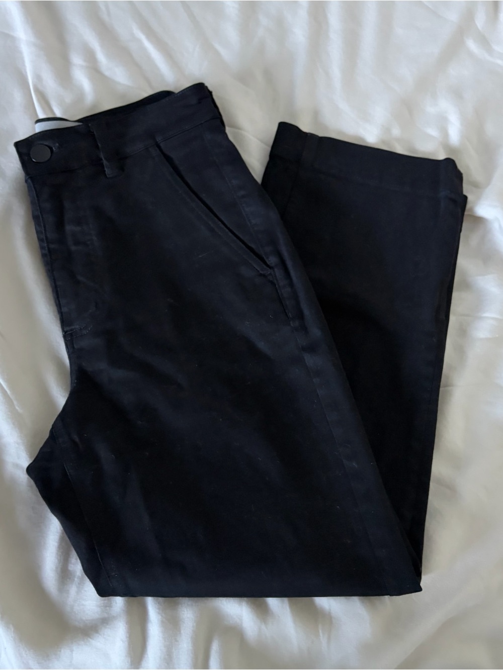 Everlane Women's Cropped Straight Short Pants in Black